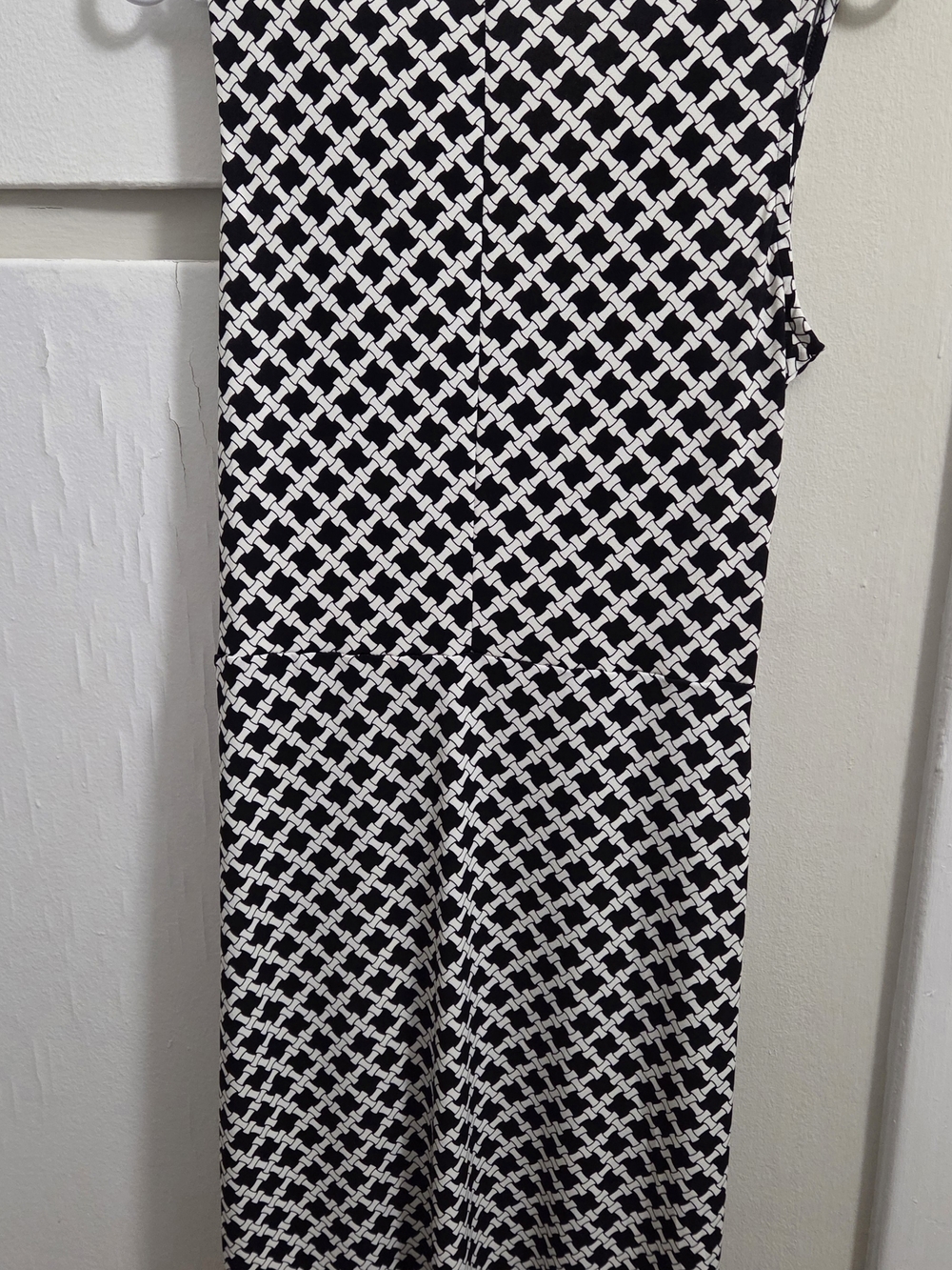 Banana Republic Black & White Wrap-Style Sleeveless Dress Size Small (Petite) - Picture 3 of 4